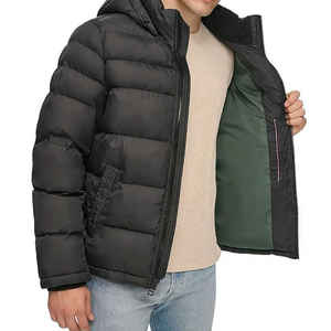 Chaqueta acolchada unisex a la moda, material duradero, resistente al agua, aislamiento térmico, ideal para la temporada de invierno. - Product Image 3