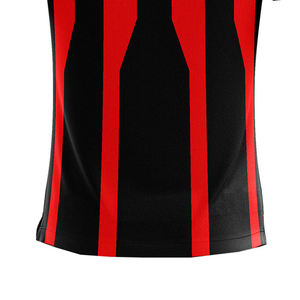 เสื้อฟุตบอลคอวีผู้ชาย สีแดงดำ สำหรับฤดูร้อน ผลิตจากโพลีเอสเตอร์ 100% ทรงปกติ ระบายเหงื่อได้ดี พิมพ์ลายแบบ Sublimation  รับสกรีนชื่อทีม - Product Image 4