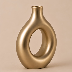 Vase moderne en aluminium à centre creux / Vase doré en forme de donut, artisanat Metalmark, fait main, pour mariage, Diwali, décoration de table - Product Image 3