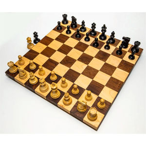 Jeu d'échecs de luxe OEM en bois massif, pièces Staunton artisanales, jeux de société en bois haut de gamme pour adultes, cadeau - Product Image 1