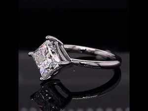 Elegante Anillo de Compromiso/Aniversario para Mujer con Diamante Cultivado en Laboratorio, Corte Princesa, Engastado en Oro Rosa de 14K - Product Image 6