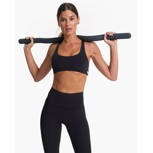Ensemble de sport 2 pièces confortable et décontracté pour femme : soutien-gorge de sport et leggings taille haute pour la gym, motif uni, écologique et respirant - Product Image 4