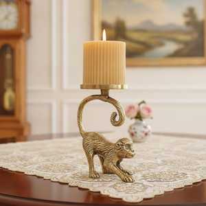 Candelabro de Latón Grabado a Mano Estilo Vintage, Decoración Ecológica para el Hogar con Baño de Oro, Ideal para Bodas - Product Image 1