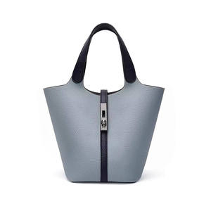 Sac fourre-tout en cuir grainé marron, sac à bandoulière texturé, sac à main tendance pour les trajets quotidiens - Product Image 3