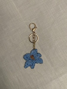 Pendentifs en plumes d'os sculptés à la main, breloques naturelles personnalisées pour la fabrication de bijoux, perles blanches de 12 mm, lot en vrac, porte-clés - Product Image 4