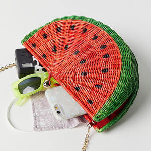 กระเป๋าหวายรูปสตรอว์เบอร์รี่สีแดงชมพูราคาถูกที่สุดสำหรับเด็ก ของขวัญน่ารัก กระเป๋าถือรูปผลไม้สำหรับเด็ก - Product Image 6