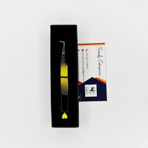 Pinzas para Pestañas Somofy Enterprises, Acero Inoxidable, Diseño de Corazón, Punta de Precisión, Ángulo de 90 Grados, Caja Negra, Empaque en Tarjeta, Perfecto - Product Image 2