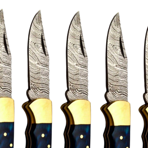 Lote de 5 cuchillos plegables de caza hechos a mano con hoja de acero de Damasco y mango de madera azul con diseño, cuchillo para acampar al aire libre - Product Image 2