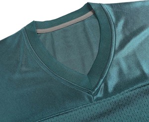 Camisetas de Fútbol Americano Personalizadas con Acabado de Alto Brillo, Mangas Rayadas Premium, Opciones de Sublimación y Tackle Twill - Product Image 3