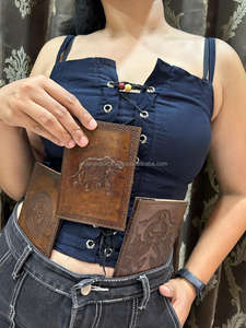 Nouveaux porte-passeports sécurisés en cuir marron gaufré véritable usiné à la main Boho étuis à passeport de voyage en cuir Vintage traditionnel - Product Image 3