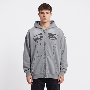Sweat à capuche gris délavé vintage pour homme avec motif yeux pleurants, style streetwear vieilli, coupe oversize - Product Image 1