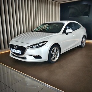 Mazda 3 Sporty Sedan d'occasion de qualité supérieure, offre à durée limitée, expérience de conduite agréable et performances fiables, prêt à l'exportation - Product Image 2