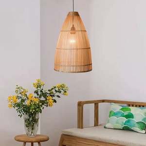 Lampe de plafond en bambou et rotin tendance, éclairage artisanal durable pour maison moderne - Product Image 3