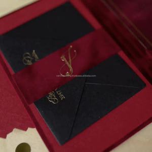 Invitación de Boda de Terciopelo Rojo Oscuro Personalizada con Emblema Estampado en Oro, Tamaño Personalizado para Boda, Día de San Valentín, Cumpleaños y Navidad - Product Image 3