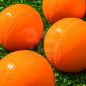 High Quality Cricket <b>Balls</b> For Practice Sessions Nets And Matches Offering Strong Durability And Reliable Control - Product Image 2