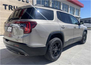 Ligeramente Usado en Buenas Condiciones, GMC Acadia AT4 AWD 2023, Garantía Industrial de 3 Años - Product Image 3