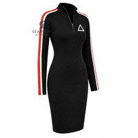 Delta |   Sigma | Robe moulante noire pour femme Theta, à manches contrastées rayées, col montant zippé, longueur genou, coupe ajustée décontractée