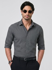 Chemise habillée à manches courtes pour homme, gris à carreaux, col rabattu, style décontracté chic, en popeline de coton infroissable, idéale pour le printemps - Product Image 1