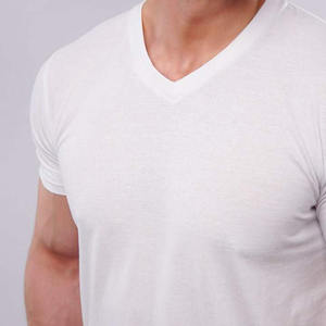 T-shirts pour hommes en coton de haute qualité, coupe ample, col en V, style streetwear décontracté, basique, fournisseur OEM ODM, étiquette privée - Product Image 2