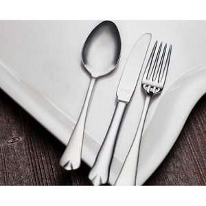 Ensemble de couverts en acier inoxydable à long manche plat plaqué or, couteaux et cuillères personnalisés - Product Image 3