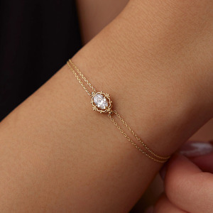 Bracelet de luxe à double chaîne en or rose 14 carats avec halo ovale et diamants cultivés en laboratoire - Product Image 2