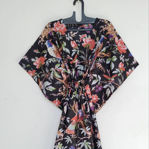 ชุดเดรสผ้าฝ้ายลายดอกไม้สไตล์อินเดียสำหรับคุณแม่ ขายส่ง เหมาะสำหรับงานปาร์ตี้ ชุดคลุมชายหาด ชุดนอนสำหรับฤดูใบไม้ผลิและฤดูร้อน ลายพิมพ์สวยงาม - Product Image 1