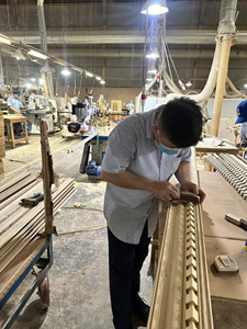 Solid Hardwood Cabinet Moulding Decorative <b>Trim</b> for Kitchen Cabinet <b>Doors</b> Modern Style Furniture Hotel Villa OEM Manufacturing - Product Image 3