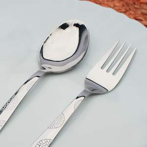 Ensemble de couverts 4 pièces en acier inoxydable satiné argenté – Cuillère, couteau, fourchette, ustensiles de table - Product Image 4