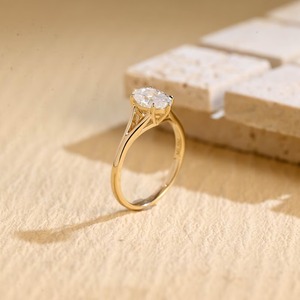 Anillo de Compromiso Solitario de Diamante Cultivado en Laboratorio con Corte Ovalado en Oro Amarillo Sólido de 14K, Joyería Fina para Novia - Product Image 4
