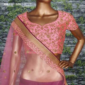 Ensemble Lehenga-Choli semi-cousu en soie de mûrier de haute qualité avec broderie Zari-Dori-Sequin, coupe trapèze, vente en gros - Product Image 4