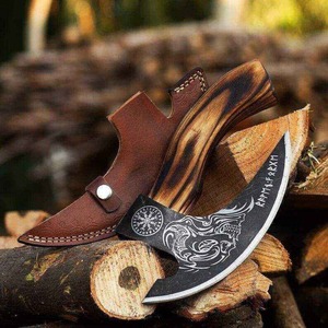 Coupe-pizza hache viking artisanal avec manche en bois d'olivier et lame en acier inoxydable – Cadeau idéal pour les fêtes, les remises de diplômes et la Saint-Valentin - Product Image 2
