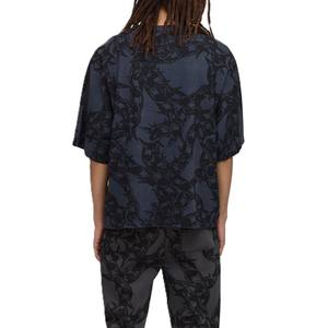 Camisetas para Hombre con Estampado de Cadena en Toda la Superficie, 240 GSM, Algodón, Estilo Urbano, Personalizables con Logotipo, Marca Privada, Fabricante de Ropa OEM - Product Image 3