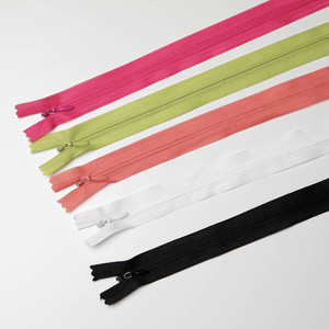 Bon prix personnalisé # 3 Fermetures éclair invisibles en nylon à extrémité fermée, colorées pour robes - Matériau plastique durable - Product Image 1
