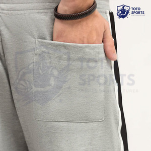 กางเกงขาสั้นผู้ชายดีไซน์ใหม่ คุณภาพสูง สินค้ามาใหม่ ใส่สบาย ทันสมัย จากซัพพลายเออร์ที่ดีที่สุด บริการเยี่ยมยอด สตรีทแวร์ รับสกรีนโลโก้ - Product Image 4