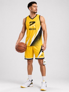 Comodidad para entrenamiento y competición. Uniforme de baloncesto de alta calidad que ofrece ajuste flexible, control de humedad y calidad superior. - Product Image 1