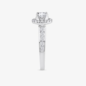 Bague de fiançailles en or blanc 14 carats avec halo pavé de diamants de laboratoire ronds de 1,20 carat - Product Image 1