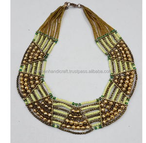 Colliers tendance en perles de résine faites à la main, designs de bijoux indiens uniques, colliers élégants faits à la main pour femmes - Product Image 3