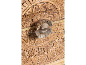 Mesa de Noche Moderna de Madera de Mango Tallada a Mano con 2 Cajones |   Mesa de Noche de Madera Maciza |   Mesa Auxiliar Decorativa para Dormitorio - Product Image 3