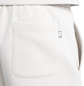 Shorts de sport beiges pour hommes avec logo personnalisé - Vente en gros de shorts en coton et polyester - Vêtements de sport décontractés pour la salle de sport et la détente - Product Image 4