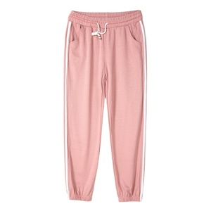 Vêtements en gros, pantalons de survêtement tendance de haute qualité avec logo personnalisé, streetwear, joggers pour femmes en vente maintenant - Product Image 4