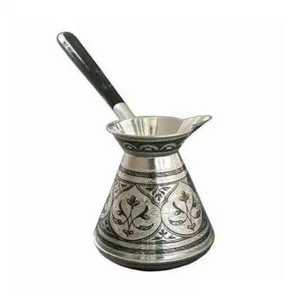 Cafetière turque en cuivre lisse et brillant, Cezve, Ibrik, chauffe-lait avec poignée ergonomique en bois - Product Image 3