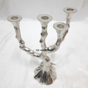 Centre de table de mariage élégant en métal de qualité supérieure, finition dorée haut de gamme, 4 bras, porte-bougie - Product Image 4