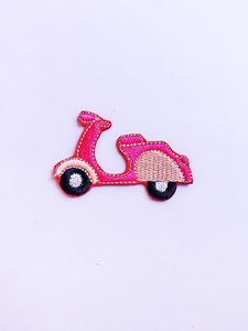 Rizir Fashion Handmade Zinc Alloy <b>Light</b> Weight Crab Keychain Beaded Embroidered Animal Bag Charm Women Cute Novelty Keyring - Product Image 3