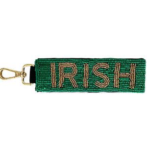Porte-clés brodé à la main avec perles de rocaille et étiquette personnalisée, broderie de perles de rocaille, porte-clés avec nom irlandais pour breloques de sac - Product Image 1