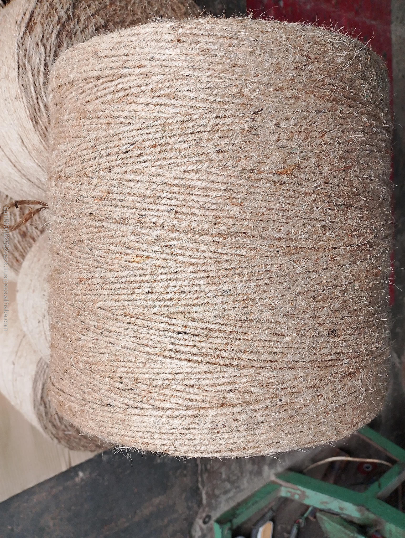100% natural jute color