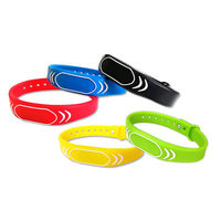 Bracelet RFID en silicone réutilisable Goldbridge 13,56 MHz 125 kHz 1k pour contrôle d'accès festival, bracelet RFID ajustable