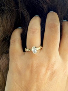 Bague de Fiançailles et Promesse Style Royal Art Déco en Or Jaune 14 carats avec Diamant de Laboratoire Taille Ovale 1,00 carat – Bijou de Fête et Charme - Product Image 4