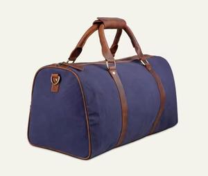 Bolsa de Viaje Multifuncional de Fin de Semana, Diseño Simple, Color Azul Marino, Cuero PU, Asas Marrones, Forro de Poliéster, Cierre de Cremallera - Product Image 3