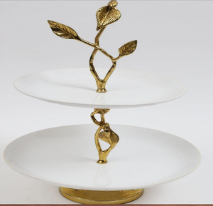 Présentoir à 2 niveaux en forme de branche dorée avec oiseaux et assiettes blanches ajoute une touche rustique à toute fête. Disponible à prix de gros. - Product Image 3