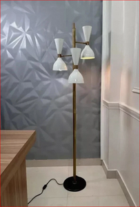 Lampe sur pied en laiton avec abat-jour conique, luminaire moderne en métal pour la maison et le bureau - Product Image 2